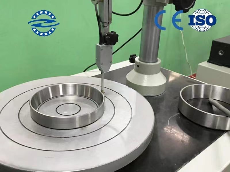 Lager 06000-22324 22324BD1 Schwinggetriebe Lager 06000-22324 für PC400-7 PC400-8 Schwing-Reduktionsgetriebe Teile